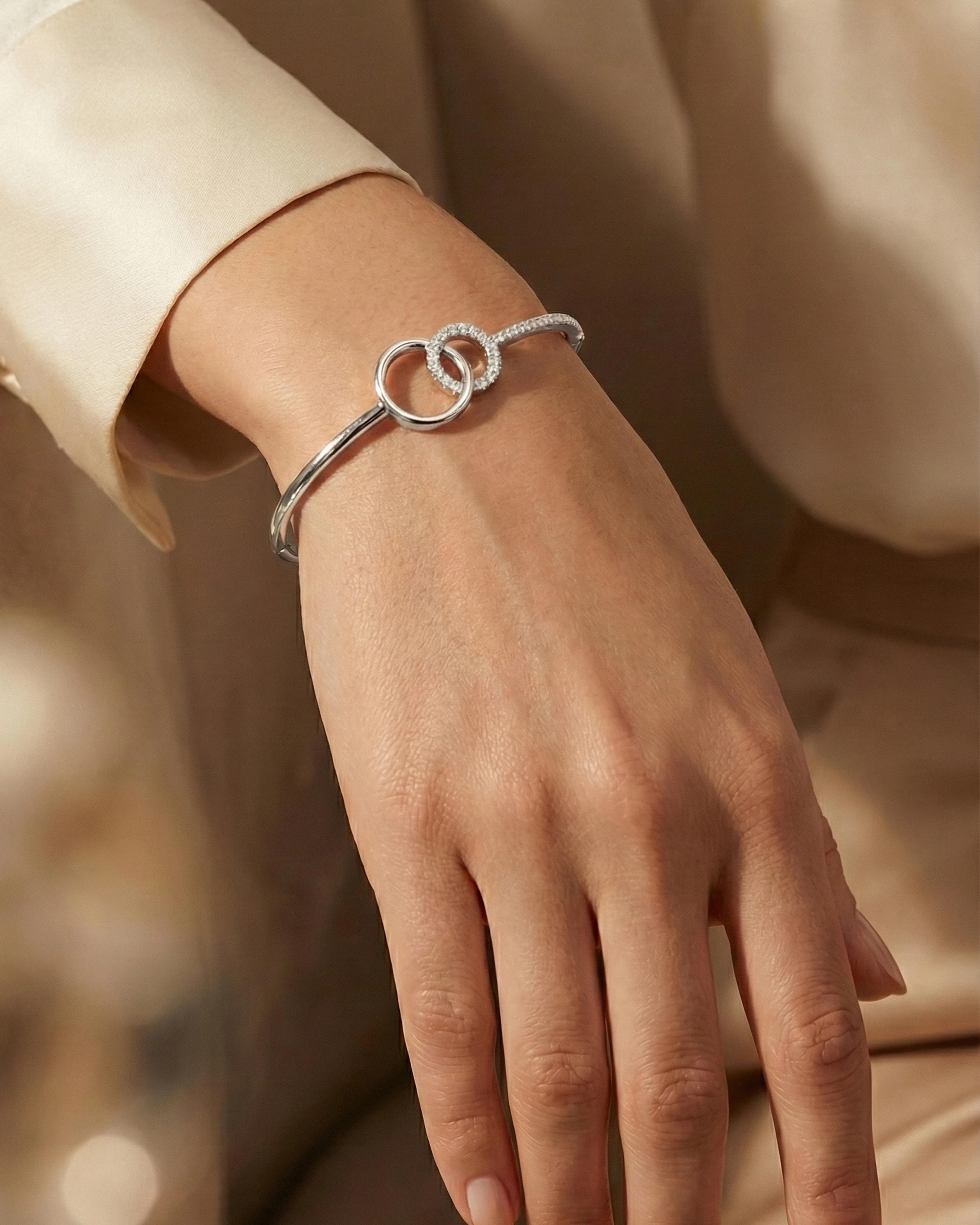 Entwined Unity Halo Bangle – 925 Sterling Silver - model
