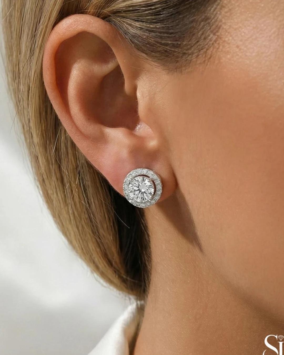 Brilliant Halo Solitaire Stud Earrings – 925 Sterling Silver - model